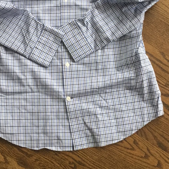 Banana Republic Non-Iron Men’s Shirt - Picture 2 of 4